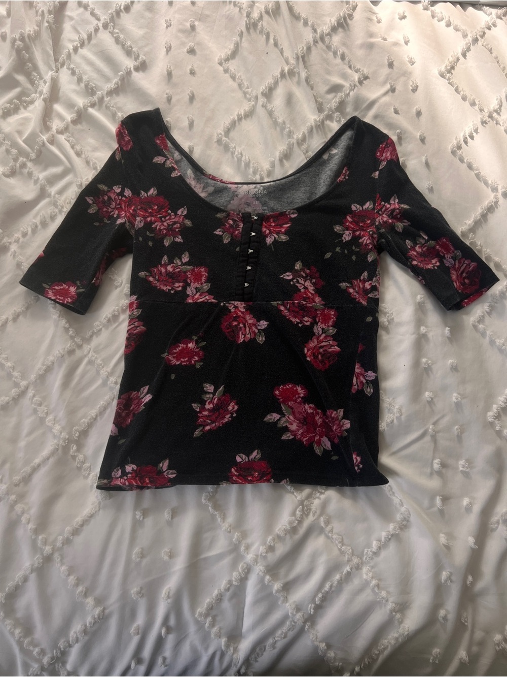 Arizona Black Floral Button-Front Top Women’s Size XS